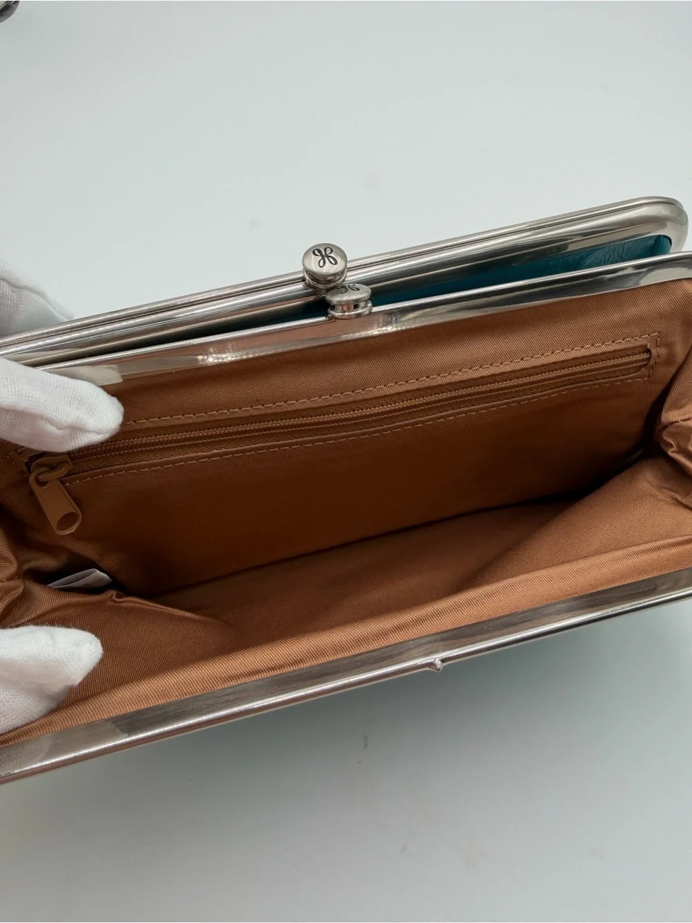 HOBO Lauren Clutch-Wallet
